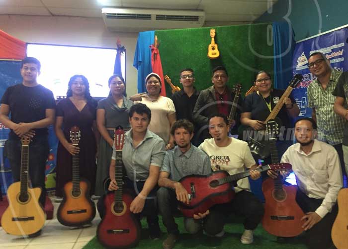 guitarra-linea-01 nicaragua