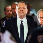 Cinco mujeres y siete hombres juzgarán a Harvey Weinstein estados unidos