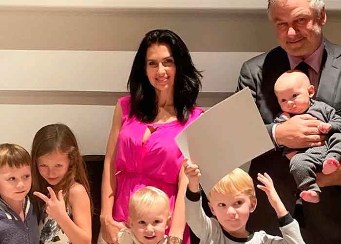 hilaria vientre de alquiler