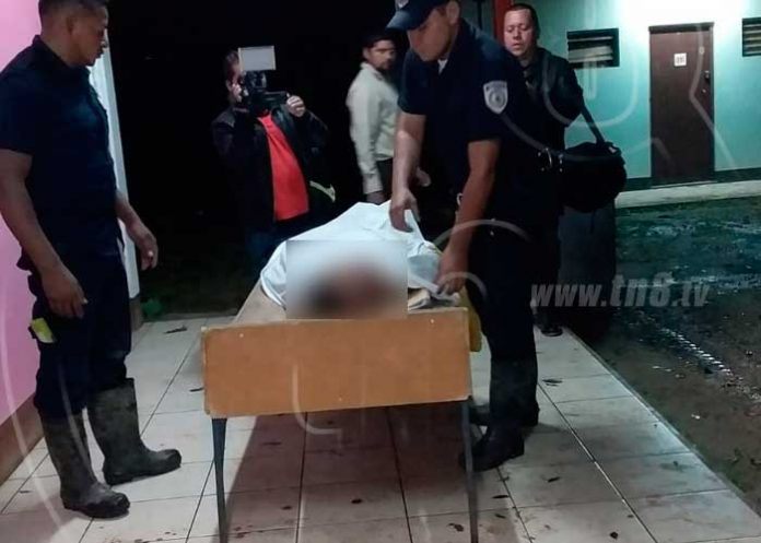 hombre_XZScmry joven