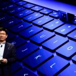 Nueva portátil ubica la cámara web en lugar «secreto» del teclado huawei