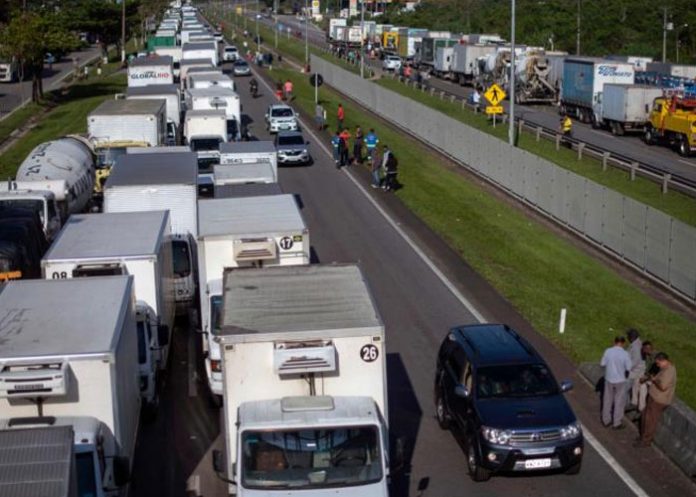 huelga-camioneros-brasil brasil