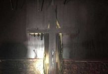 Incendio consume una iglesia pero un milagro dejó en shock a todos estados unidos