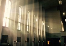 Las perversidades sexuales entre las paredes de la iglesia católica sacerdotes