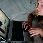 Peligros de enamorarse de un «perfil falso» en redes sociales peligros