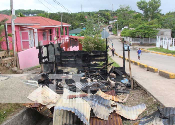 incendio-bluefields-11 nicaragua