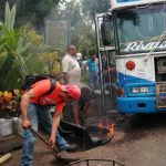 Bus se prende en fuego en la Carretera Masaya-Catarina nicaragua