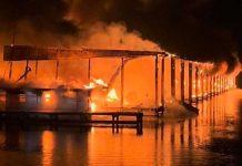 Ocho muertos en incendio de un puerto en el sureste de EEUU estados unidos
