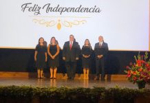 Acto en Los Angeles por independencia de Centroamérica nicaragua