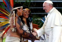Papa se reúne en Roma con los indígenas del mundo roma