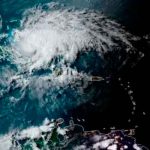 Huracán Isaías se acerca a la isla de Andros, en Bahamas y Florida bahamas