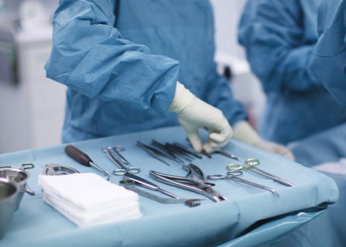 j_AjdVrtc mesa de cirugia