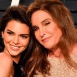 Por primera vez Kylie Jenner maquilla a su padre, después de su transición estados unidos