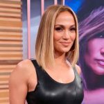 Así luce Jennifer López su escultural figura en la playa musica