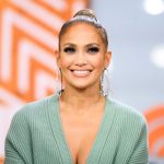 El ser extraño que aparece en la foto de JLo aterroriza a sus fans jennifer lopez