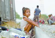 EEUU: Jueza bloqueará reglas de detención de niños migrantes