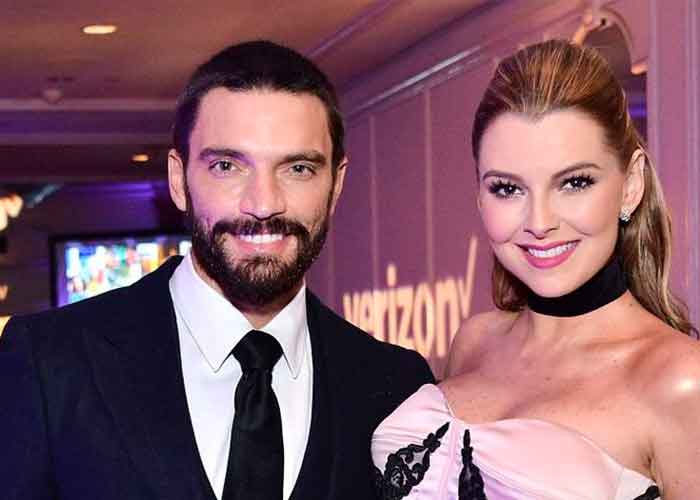 julian-gil-_HtdgWYH mexico