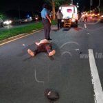 Imprudencia peatonal provoca accidente en la Carretera Nueva a León nicaragua