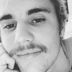Tras ser comparado con Don Ramón, Justin Bieber se quita el bigote estados unidos