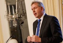 Renuncia el embajador británico en EE.UU., Kim Darroch renuncia