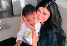 Kylie Jenner desata críticas por ponerle enormes aretes a su hija estados unidos
