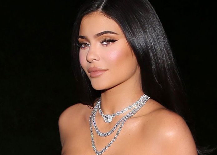 kylie-_mcFtHhb cambio de look