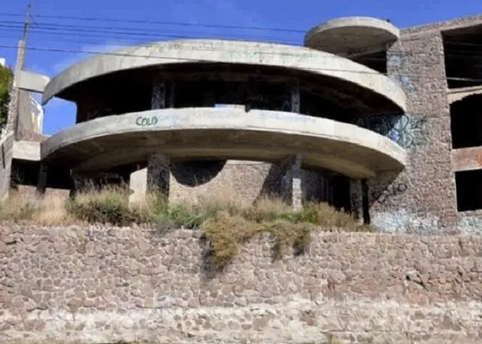 Argentina: Se tiró de un segundo piso para que su ex no la matara argentina