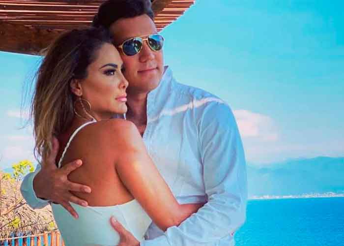 larry-_iOSXPDx mexico