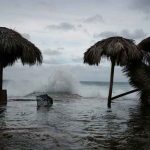 Laura ya es huracán de categoría uno en el Golfo de México estados unidos