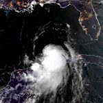 Miles de personas son evacuadas ante llegada de huracán Laura en Luisiana estados unidos