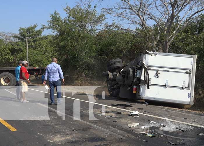 leon-camion-accidente-2 nicaragua