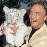 Muere Roy Horn famoso ilusionista al dar positivo a COVID19 coronavirus