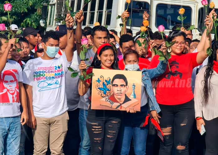 leonel-rugama-ofrennda-3 nicaragua