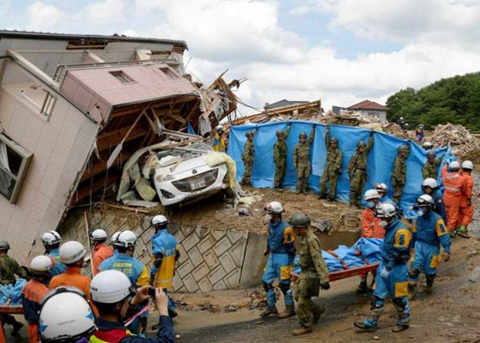lluvias-japon-muerto-dos japon