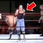 Luchador se cree el ganador del combate, pero rival le da lección luchador