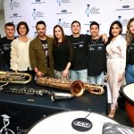 Luis Fonsi entrega instrumentos musicales a escuelas de Puerto Rico puerto rico