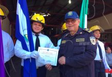 Chinandega: Ascienden a 10 apagafuegos y reconocen con medallas dia del bombero