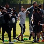 Maluma como invitado especial en la práctica de México en el Mundial maluma