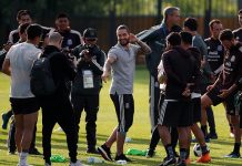 Maluma como invitado especial en la práctica de México en el Mundial maluma