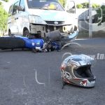 Madre e hijo lesionados al impactarlos un vehículo en Managua nicaragua