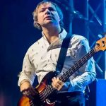 Mickey Madden, bajista de Maroon 5 arrestado por violencia doméstica estados unidos