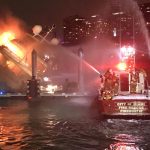 Lujoso yate de Marc Anthony arde en llamas en Miami entretenimiento