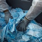 Así se reciclan: Un kilómetro de carretera a partir de 3 millones de mascarillas australia