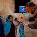 Asesinan a policías de un equipo de vacunación de polio en Pakistán pakistan