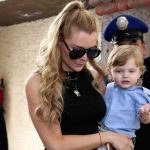 Marjorie de Sousa no podrá salir del país con su hijo Matías mexico