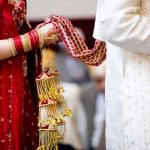 India: Más de cien casos de coronavirus tras una boda y un funeral india