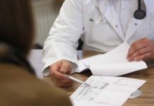 10 años de prisión a médico español que violó a 50 niños