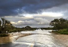 México: Intensas lluvias desbordan por segundo día el río Tulijá en Tabasco