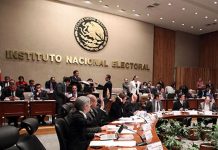 Instituto Electoral de México firma acuerdo con Facebook para elecciones