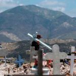 México: El antes y el después de un cementerio en tres meses por el COVID mexico